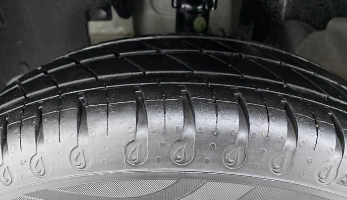 2020 Renault Kwid RXL, Petrol, Manual, 13,443 km, Left Front Tyre Tread