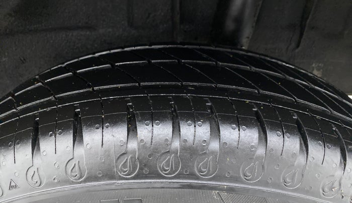 2020 Renault Kwid RXL, Petrol, Manual, 13,443 km, Left Rear Tyre Tread