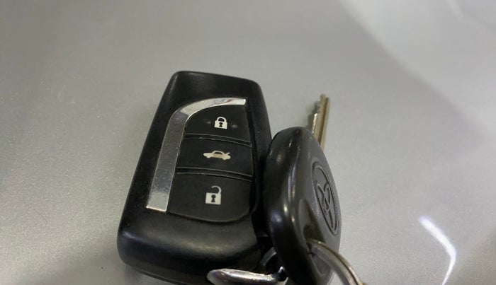 2020 Toyota YARIS J MT, Petrol, Manual, 53,019 km, Key Close Up