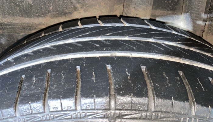 2020 Toyota YARIS J MT, Petrol, Manual, 53,019 km, Left Rear Tyre Tread