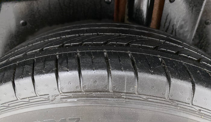 2020 MG HECTOR SHARP 1.5 DCT PETROL, Petrol, Automatic, 37,484 km, Left Rear Tyre Tread