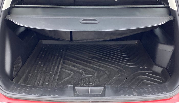 2020 MG HECTOR SHARP 1.5 DCT PETROL, Petrol, Automatic, 37,484 km, Boot Inside