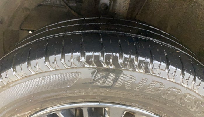 2022 Maruti XL6 ZETA AT, Petrol, Automatic, 23,299 km, Left Front Tyre Tread