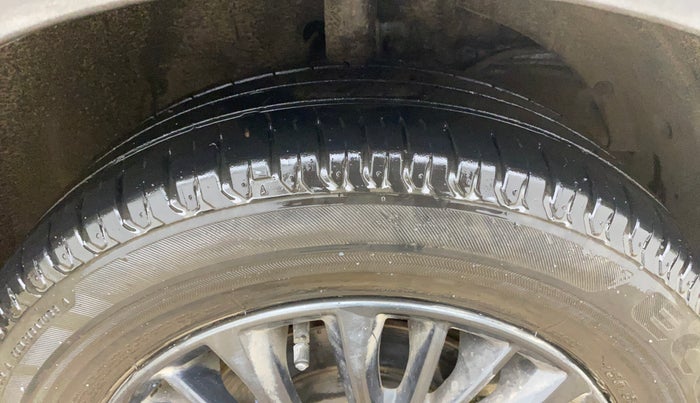 2022 Maruti XL6 ZETA AT, Petrol, Automatic, 23,299 km, Right Front Tyre Tread