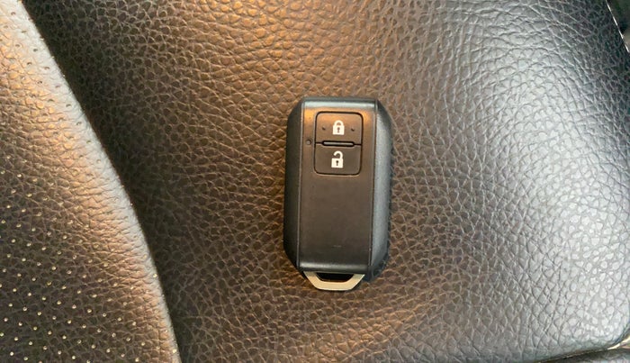 2022 Maruti XL6 ZETA AT, Petrol, Automatic, 23,299 km, Key Close Up