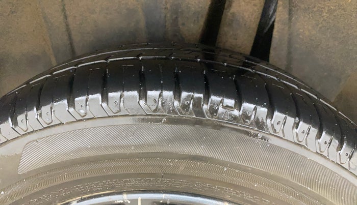 2022 Maruti XL6 ZETA AT, Petrol, Automatic, 23,299 km, Left Rear Tyre Tread