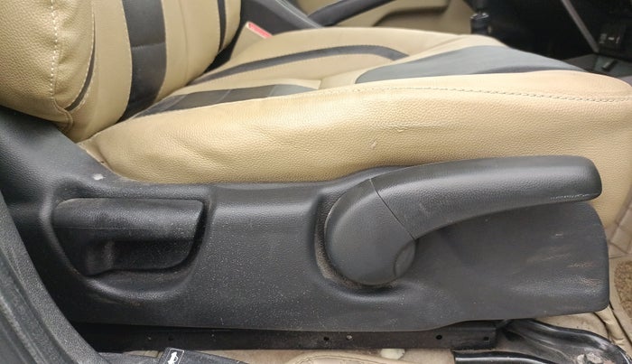 2018 Honda City 1.5L I-VTEC V MT, Petrol, Manual, 74,240 km, Driver Side Adjustment Panel