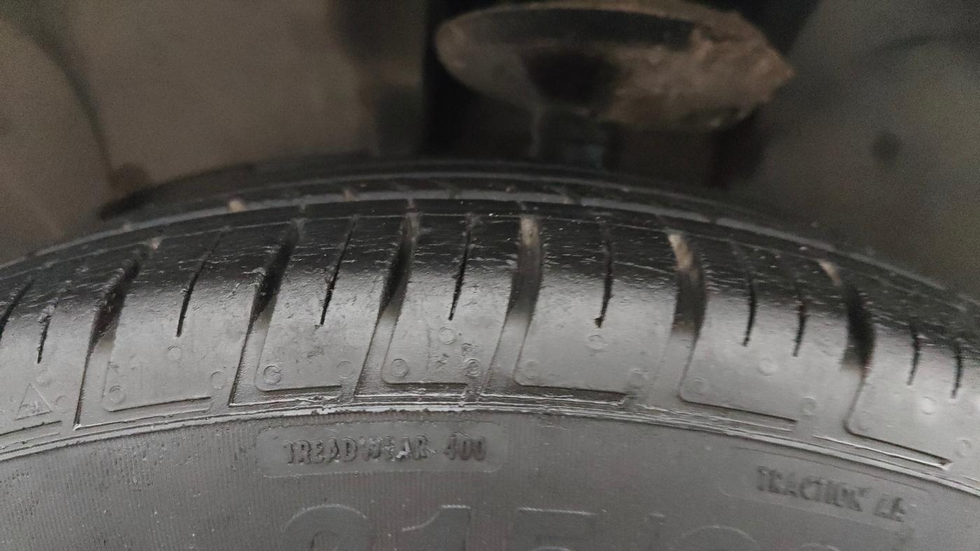 2021 Renault Duster RXS 1.3 TURBO PETROL MT, Petrol, Manual, 25,708 km, Left Front Tyre Tread