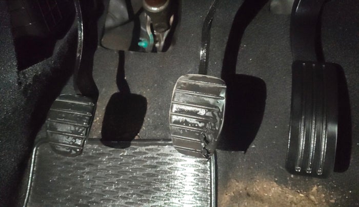 2021 Renault Duster RXS 1.3 TURBO PETROL MT, Petrol, Manual, 25,708 km, Pedals