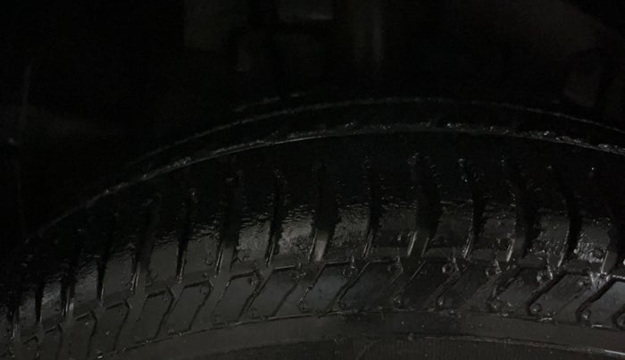 2017 Ford Ecosport TREND 1.5L PETROL, Petrol, Manual, 33,588 km, Right Front Tyre Tread