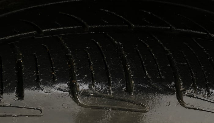 2016 Hyundai Grand i10 SPORTZ 1.2 KAPPA VTVT, Petrol, Manual, 93,631 km, Left Front Tyre Tread