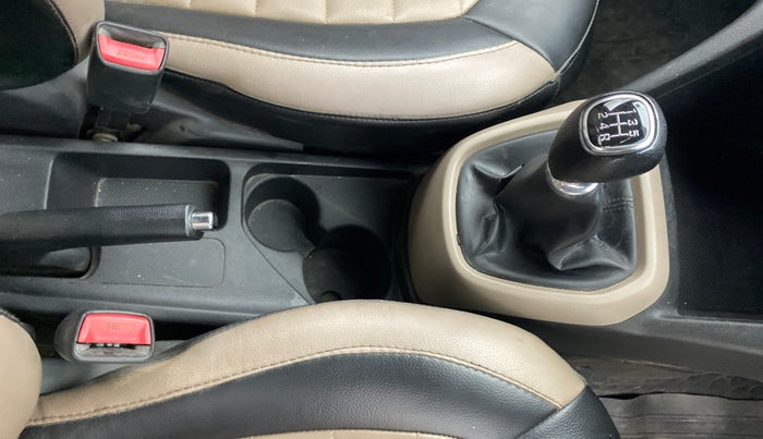 2016 Hyundai Grand i10 SPORTZ 1.2 KAPPA VTVT, Petrol, Manual, 93,631 km, Gear Lever