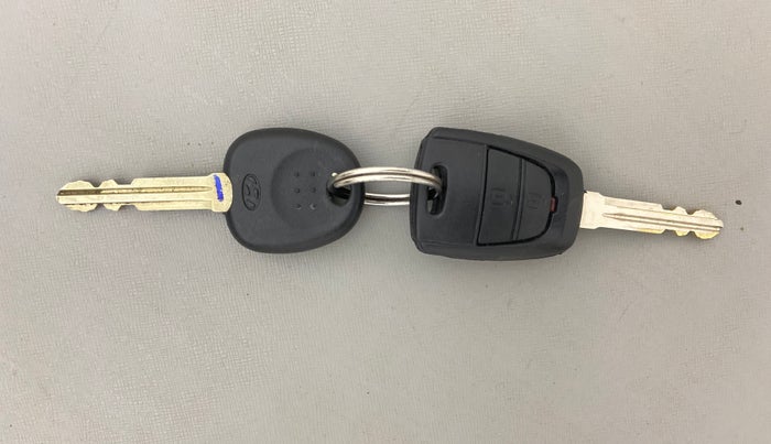 2016 Hyundai Grand i10 SPORTZ 1.2 KAPPA VTVT, Petrol, Manual, 93,631 km, Key Close Up