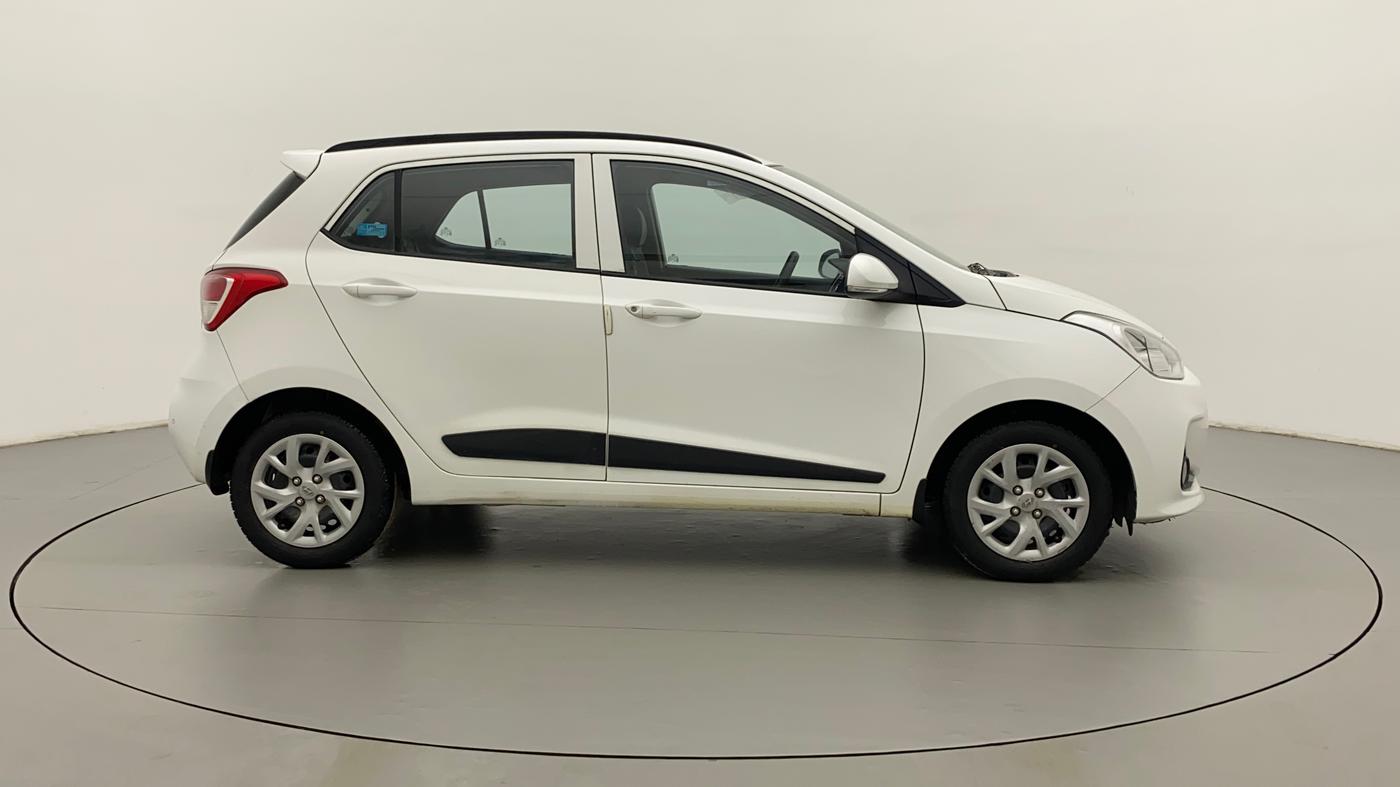 2019 Hyundai Grand i10 SPORTZ 1.2 KAPPA VTVT, Petrol, Manual, 26,498 km, Right Side View