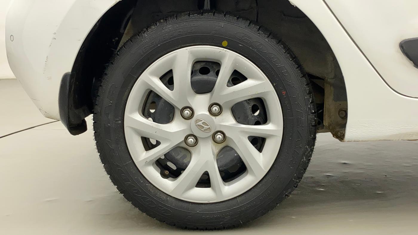 2019 Hyundai Grand i10 SPORTZ 1.2 KAPPA VTVT, Petrol, Manual, 26,498 km, Right Rear Wheel