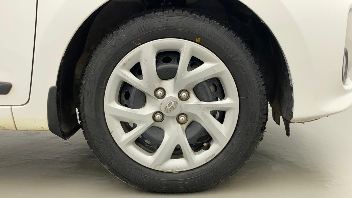 2019 Hyundai Grand i10 SPORTZ 1.2 KAPPA VTVT, Petrol, Manual, 26,498 km, Right Front Wheel