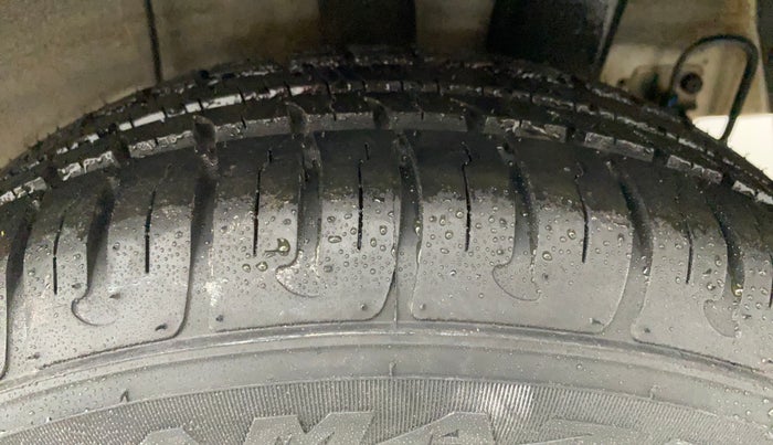 2019 Hyundai Grand i10 SPORTZ 1.2 KAPPA VTVT, Petrol, Manual, 26,498 km, Left Rear Tyre Tread