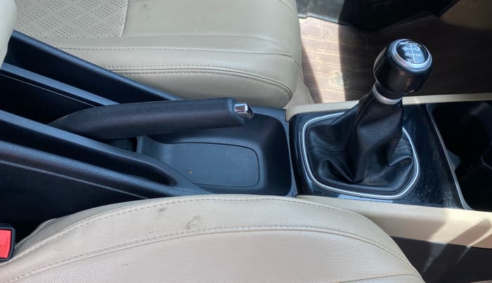 2022 Honda City 1.5L I-VTEC VX, Petrol, Manual, 37,205 km, Gear Lever