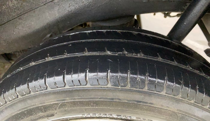 2015 Maruti Wagon R 1.0 LXI CNG, CNG, Manual, 75,835 km, Left Rear Tyre Tread