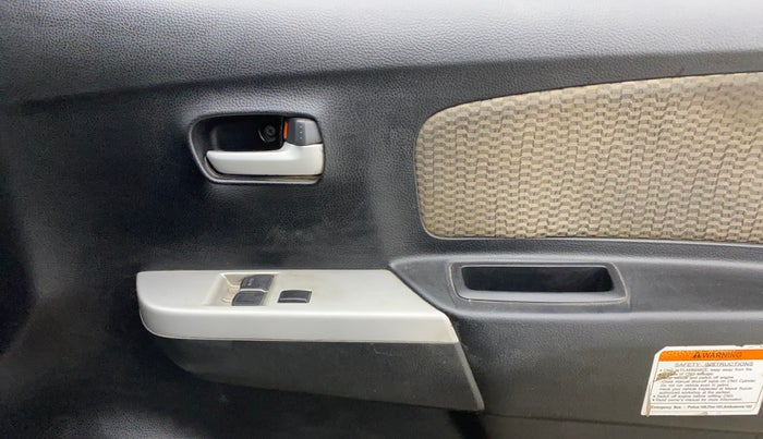 2015 Maruti Wagon R 1.0 LXI CNG, CNG, Manual, 75,835 km, Driver Side Door Panels Control