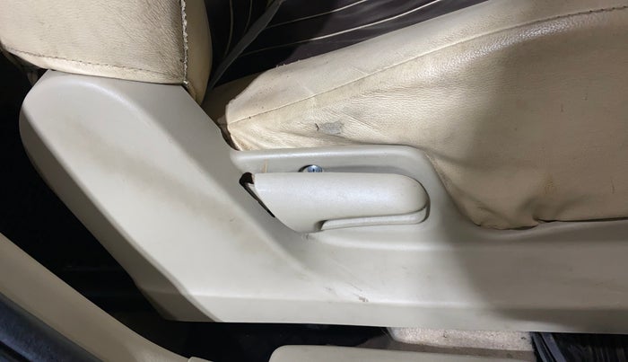 2014 Maruti Swift Dzire VXI, Petrol, Manual, 24,319 km, Driver Side Adjustment Panel