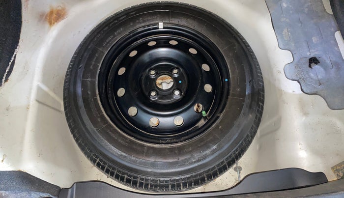 2014 Maruti Swift Dzire VXI, Petrol, Manual, 24,319 km, Spare Tyre