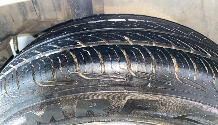 2014 Maruti Swift Dzire VXI, Petrol, Manual, 24,319 km, Right Rear Tyre Tread
