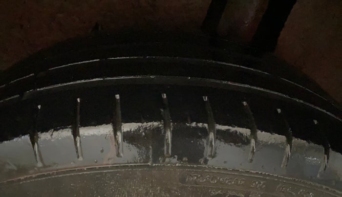 2018 Maruti Baleno ALPHA PETROL 1.2, CNG, Manual, 31,431 km, Left Rear Tyre Tread