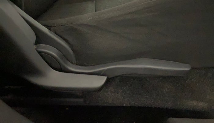 2018 Maruti Baleno ALPHA PETROL 1.2, CNG, Manual, 31,431 km, Driver Side Adjustment Panel