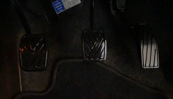 2018 Maruti Baleno ALPHA PETROL 1.2, CNG, Manual, 31,431 km, Pedals