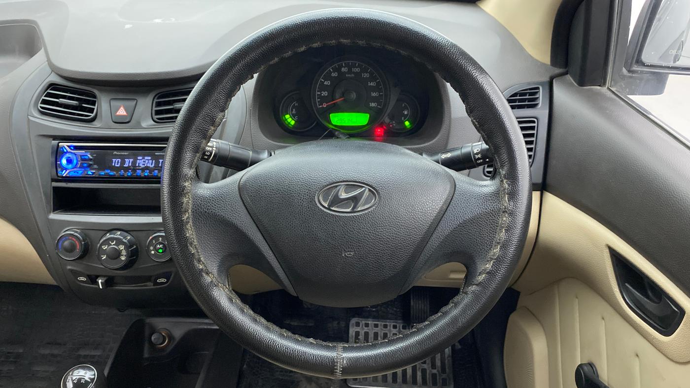 2016 Hyundai Eon D-LITE+, Petrol, Manual, 29,635 km, Steering Wheel Close Up