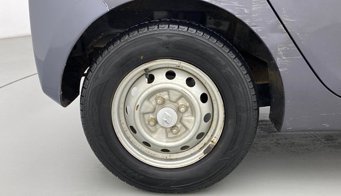 2016 Hyundai Eon D-LITE+, Petrol, Manual, 29,635 km, Right Rear Wheel