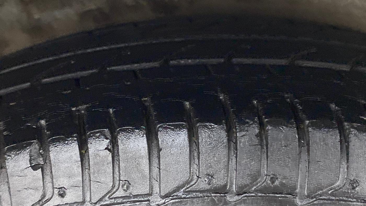 2010 Hyundai i10 MAGNA 1.2, Petrol, Manual, 47,037 km, Right Rear Tyre Tread