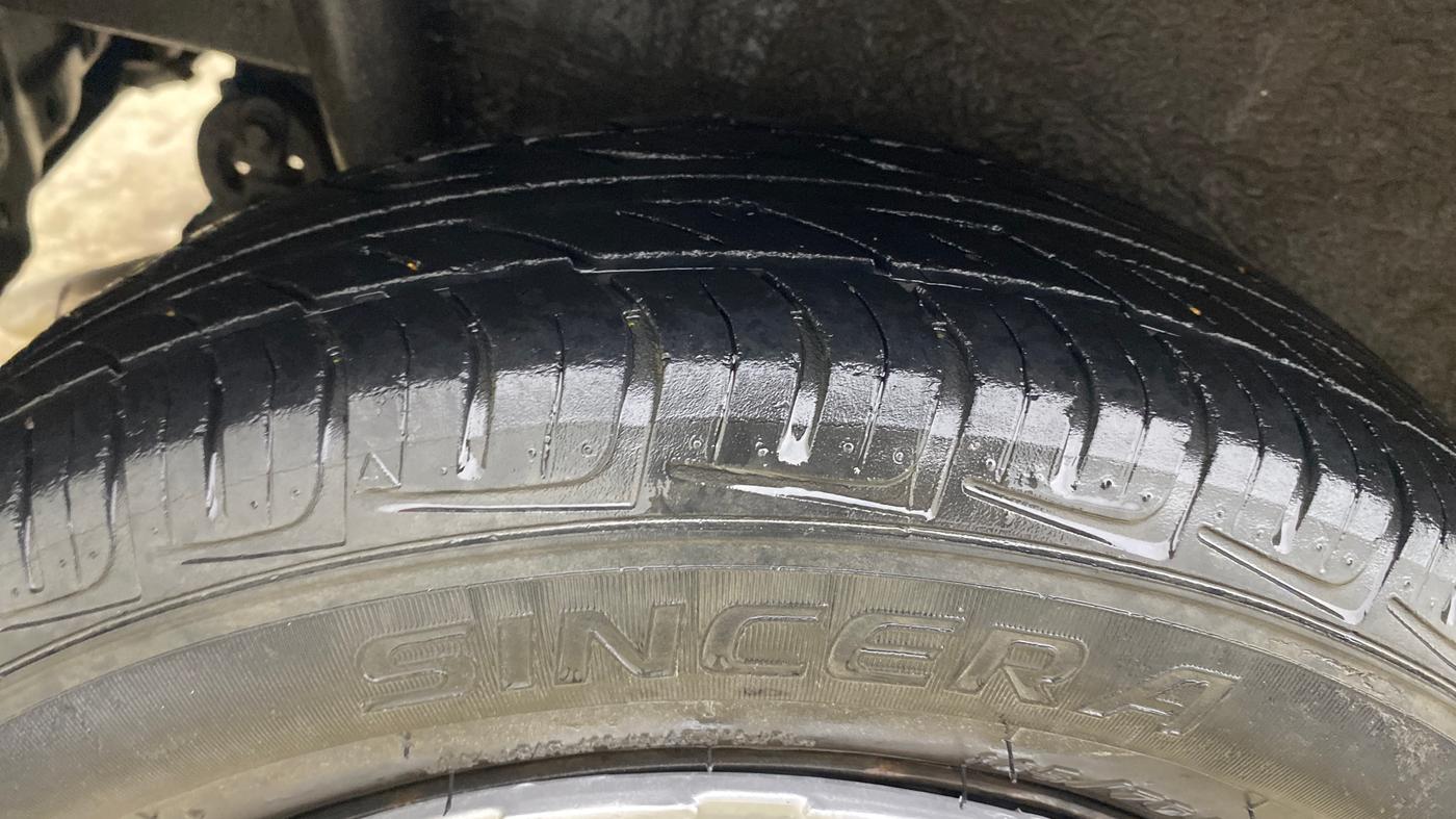 2014 Maruti Wagon R 1.0 VXI, Petrol, Manual, 68,936 km, Right Rear Tyre Tread
