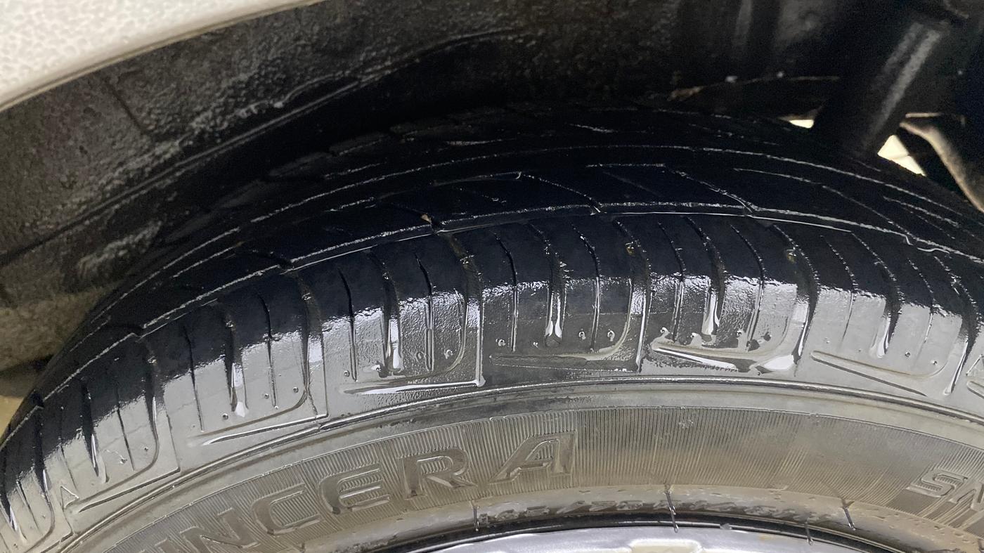 2014 Maruti Wagon R 1.0 VXI, Petrol, Manual, 68,936 km, Left Rear Tyre Tread