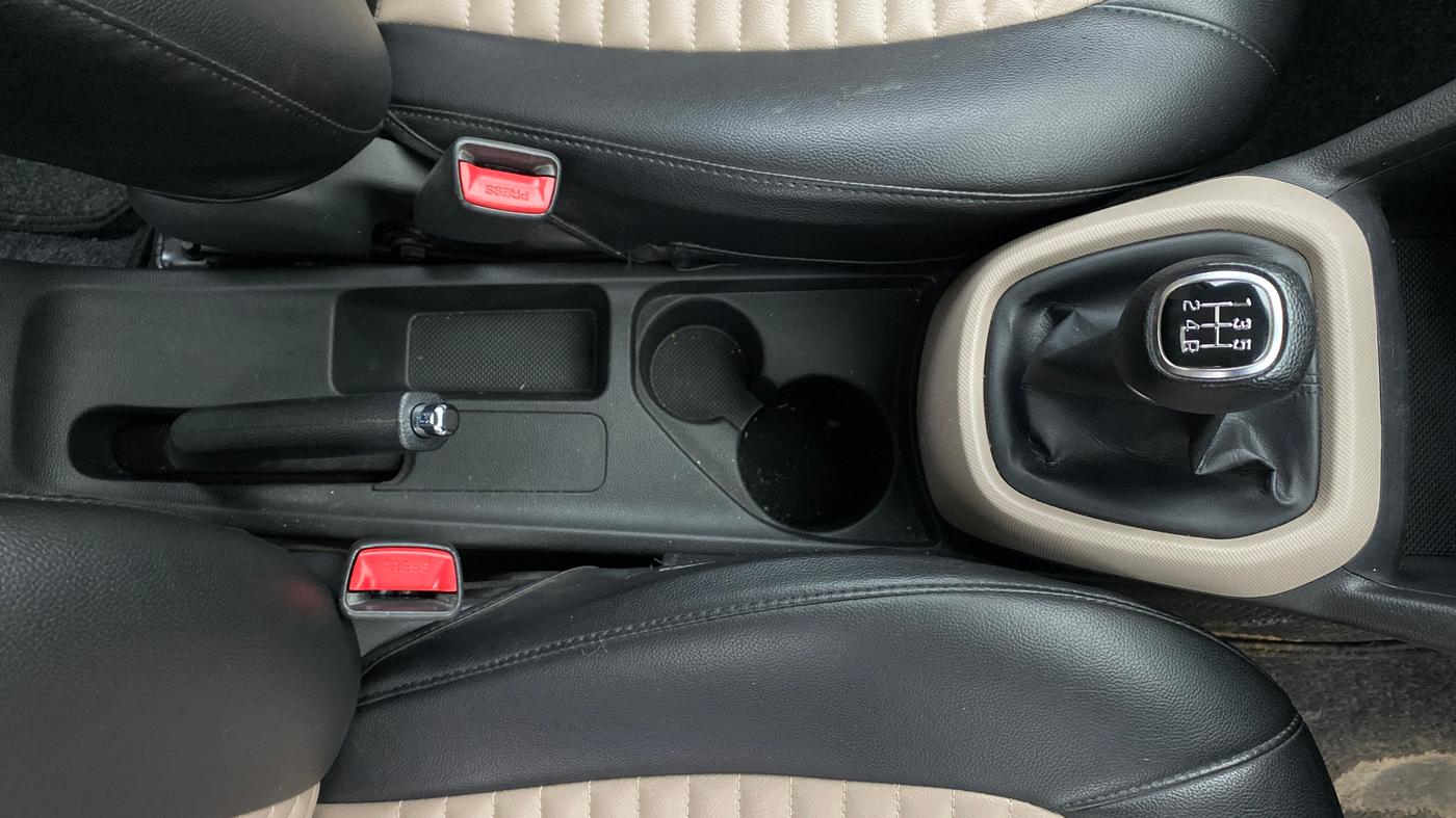 2018 Hyundai Grand i10 SPORTZ 1.2 KAPPA VTVT, Petrol, Manual, 50,399 km, Gear Lever