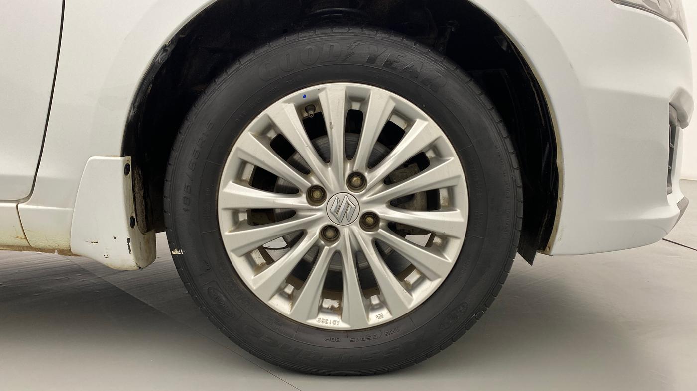 2014 Maruti Ciaz ZXI AMT, Petrol, Automatic, 43,773 km, Right Front Wheel