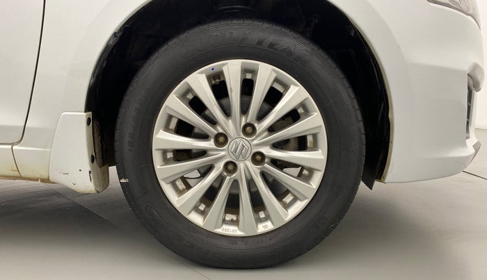 2014 Maruti Ciaz ZXI AMT, Petrol, Automatic, 43,773 km, Right Front Wheel