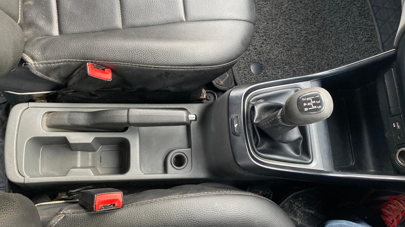 2020 Tata ALTROZ XT PETROL, Petrol, Manual, 1,23,702 km, Gear Lever