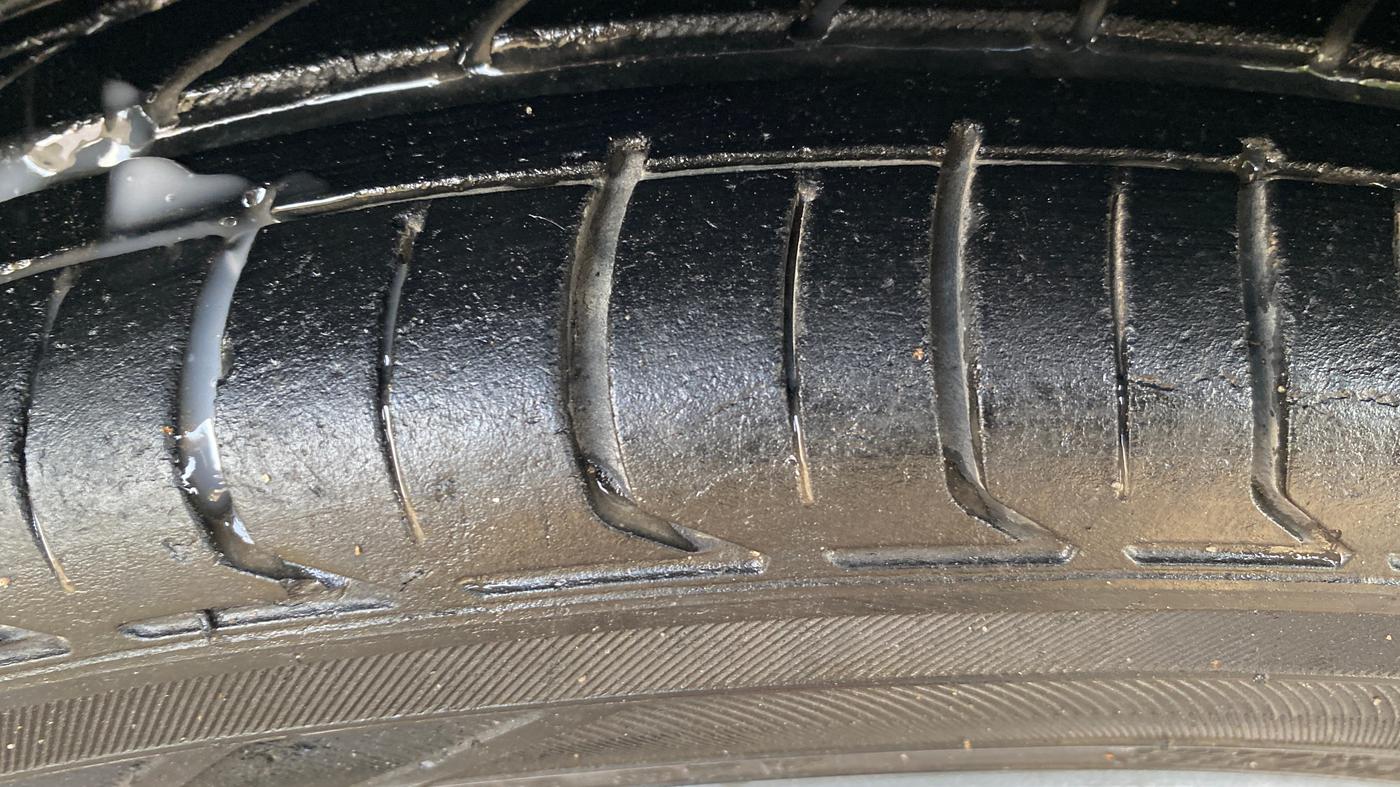 2020 Tata ALTROZ XT PETROL, Petrol, Manual, 1,23,702 km, Left Front Tyre Tread
