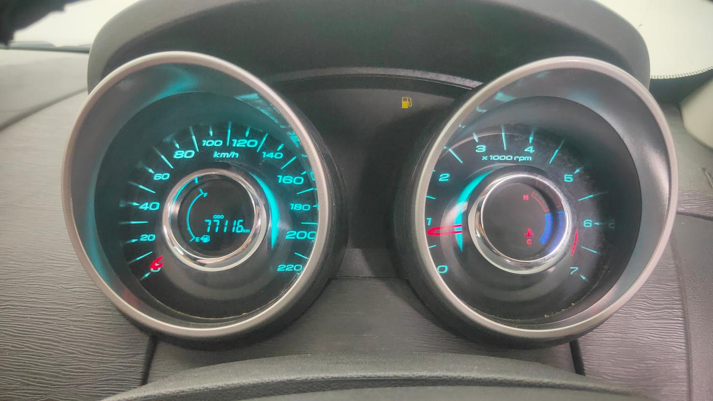 2021 Mahindra XUV500 W9, Diesel, Manual, 77,116 km, Odometer Image