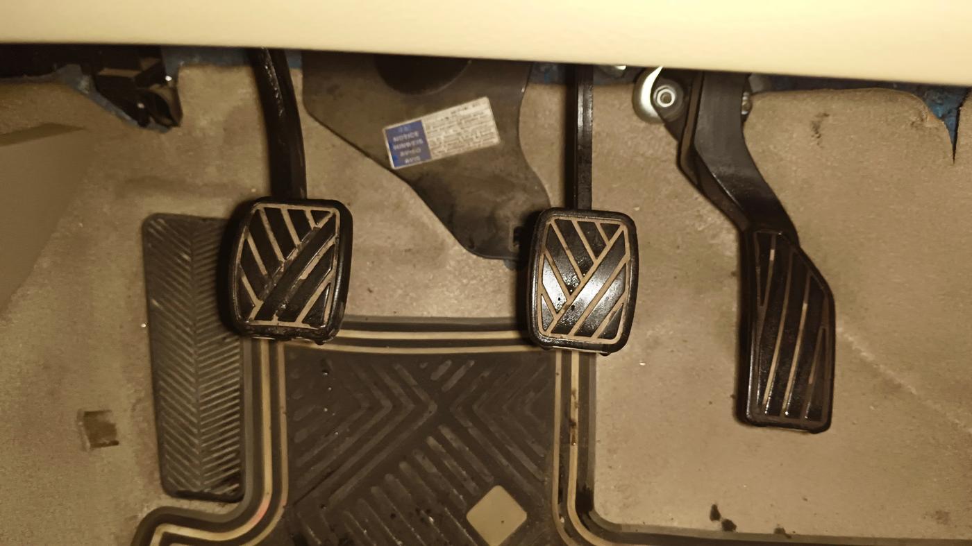 2016 Maruti Ciaz ZXI+, Petrol, Manual, 29,751 km, Pedals