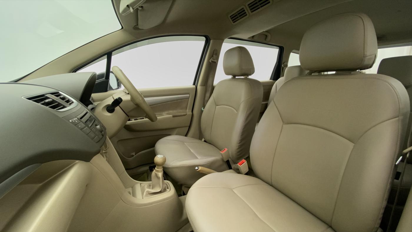 2012 Maruti Ertiga VDI, Diesel, Manual, 53,045 km, Right Side Front Door Cabin