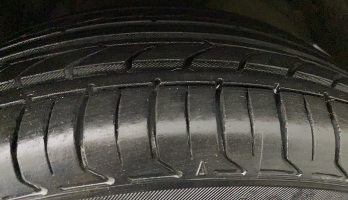 2012 Maruti Ertiga VDI, Diesel, Manual, 53,045 km, Left Rear Tyre Tread