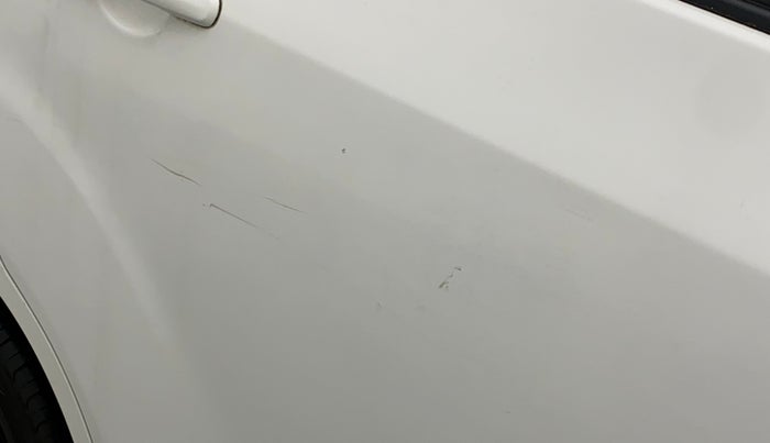 2012 Maruti Ertiga VDI, Diesel, Manual, 53,045 km, Right rear door - Minor scratches