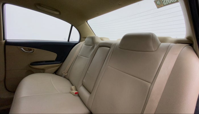 2014 Honda Amaze 1.2L I-VTEC VX, Petrol, Manual, 53,235 km, Right Side Rear Door Cabin