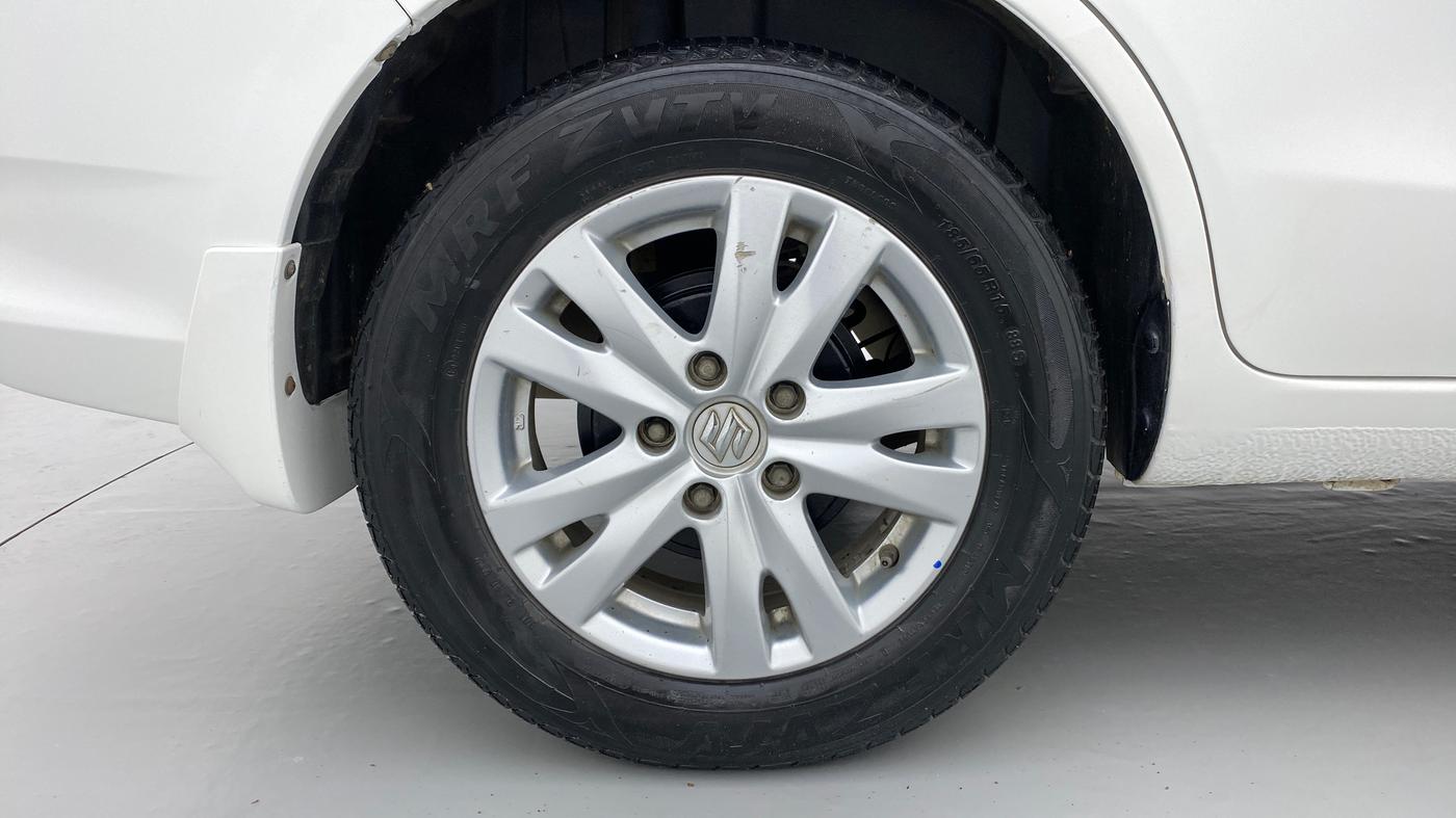 2018 Maruti Ertiga ZDI PLUS SHVS, Diesel, Manual, 1,09,112 km, Right Rear Wheel