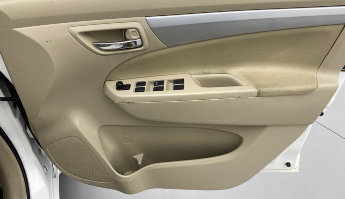 2018 Maruti Ertiga ZDI PLUS SHVS, Diesel, Manual, 1,09,112 km, Driver Side Door Panels Control