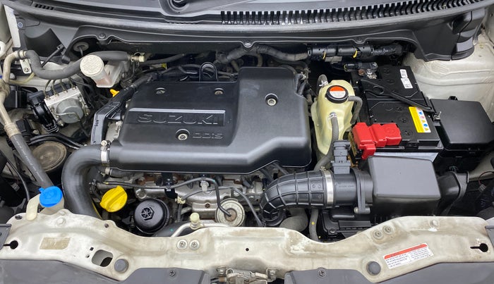 2018 Maruti Ertiga ZDI PLUS SHVS, Diesel, Manual, 1,09,112 km, Engine Bonet View