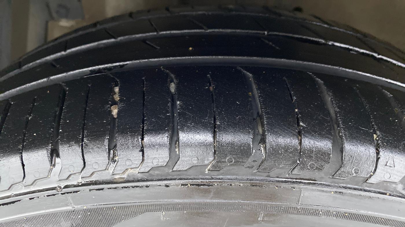2018 Maruti Ertiga ZDI PLUS SHVS, Diesel, Manual, 1,09,112 km, Left Front Tyre Tread